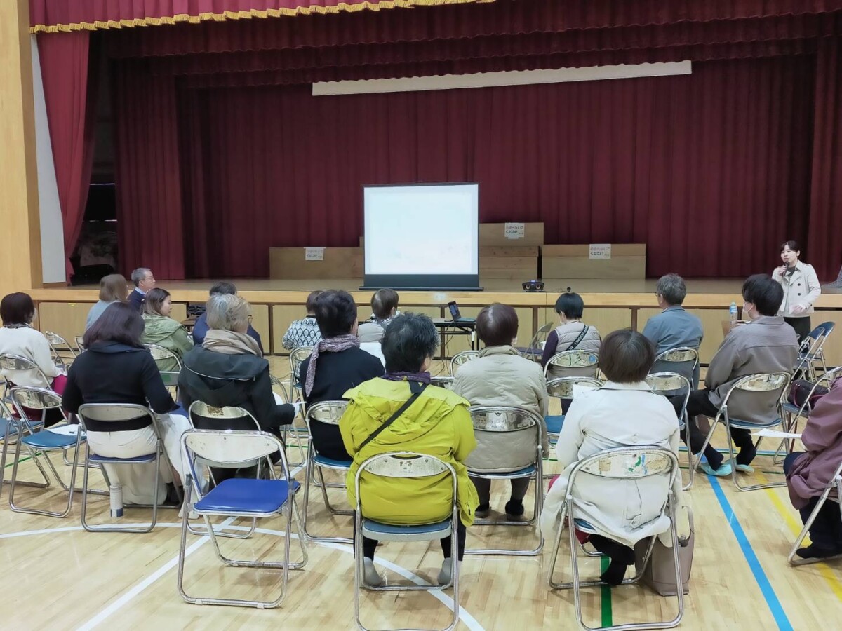 ＼子どもが落ち着く栄養の摂り方セミナー／沖縄県高良小学校体育館で開催しました！