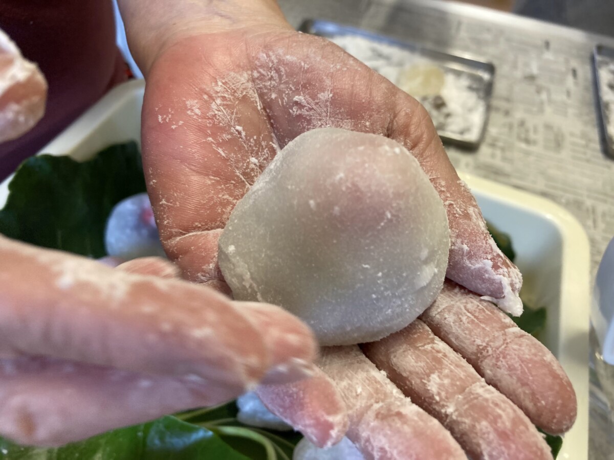 いちご大福を作りました｜グループホームめぐみ牧港